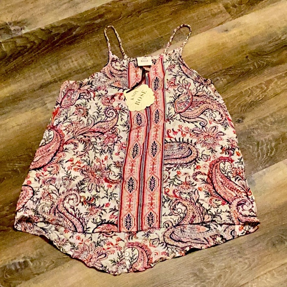 NWT Knox Rose Top